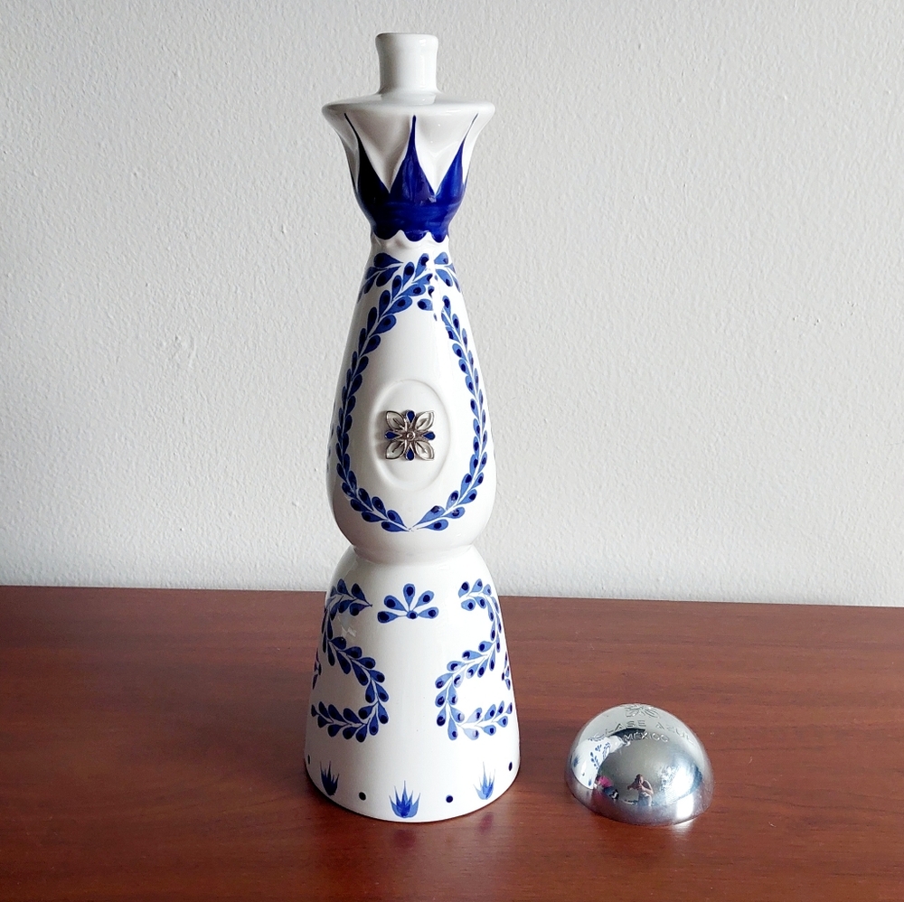 Clase Azul Empty Tequila Bottle with Cap – 750ml Hand-Painted Ceramic – Collecti